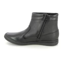 Clarks - Scooter Go Gtx 261510376f - F Fit (black Leather)