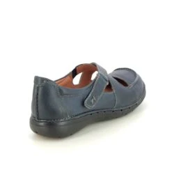 Clarks - Un Loop Strap 261749724d - D Fit (navy Leather) -Camel Favour clarks un loop strap d fit navy leather mary jane shoes 1690975083 261749724D 03