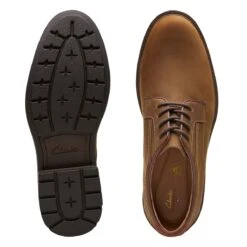 Clarks - Un Shire Low 261745808h - H Fit (brown Waxy Leather) -Camel Favour clarks un shire low h fit brown waxy leather comfort shoes168924389226174580 7