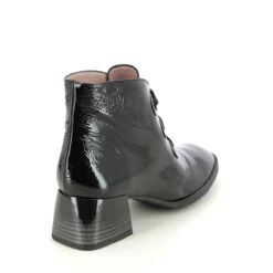 Hispanitas - Hi23300040 Charlize Boot (black Patent) -Camel Favour hispanitas charlize boot hi233000 40 black patent heeled boots 1690979829 034300042 03