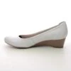 Tamaris - 22320-20-100 Quiver (white Leather) -Camel Favour tamaris quiver 22320 20 100 white leather wedge shoes 1674566453 991232061 05