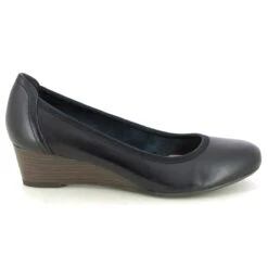 Tamaris - 22320-20-805 Quiver (navy Leather) -Camel Favour tamaris quiver 22320 20 805 navy leather wedge shoes 1671543525 991232071 02